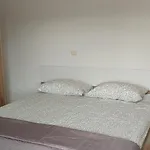 Apartma Kiana アパート Šempeter pri Gorici