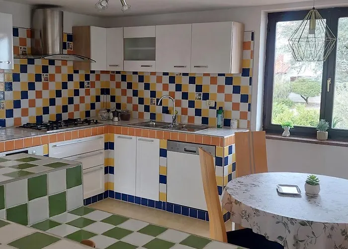 דירה Apartma Kiana *